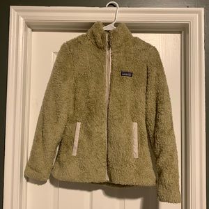 Patagonia fuzzy jacket, size small